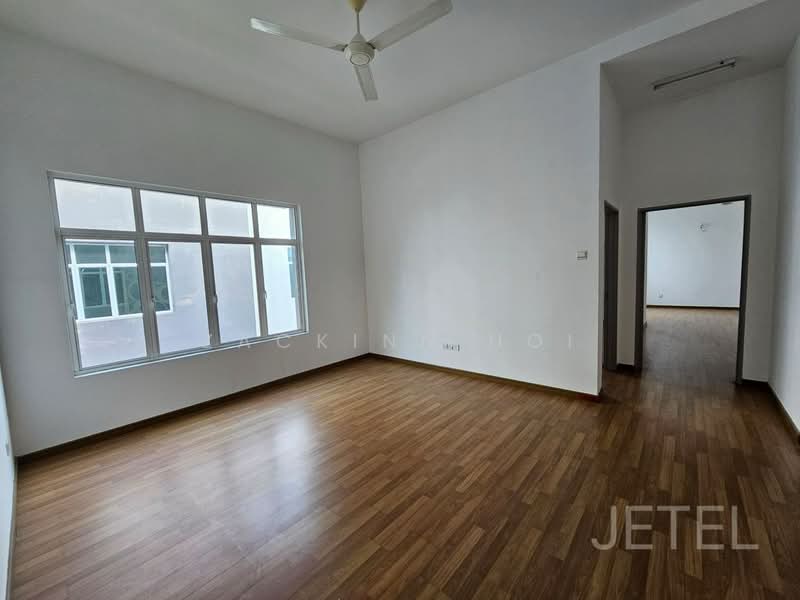Semi-Detached House for Sale in Canary Garden (Klang) - Zackinn Hoi - Living Room - PropertyGuru.com.my