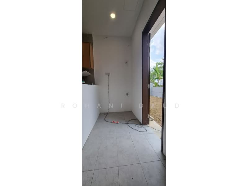 Semi-Detached House for Rent in Perdana Lakeview East (Cyberjaya) - Rohani Daud - Exterior - PropertyGuru.com.my
