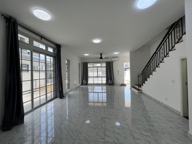 Cluster House for Rent in Taman Ekoflora (Johor Bahru) - Nana Ng - Living Room - PropertyGuru.com.my