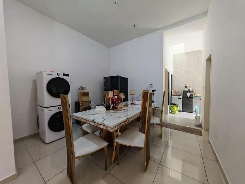 Rumah Kluster untuk Dijual di Taman Desa Tebrau (Tebrau) - Fong Lik - Dining Room - PropertyGuru.com.my