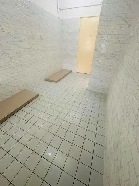 Pangsapuri untuk Dijual di Desa Pandan Baiduri Apartment Block C1 - Yasmin Sulaiman - Interior - PropertyGuru.com.my