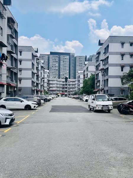 Pangsapuri untuk Dijual di Desa Pandan Baiduri Apartment Block C1 - Yasmin Sulaiman - PropertyGuru.com.my