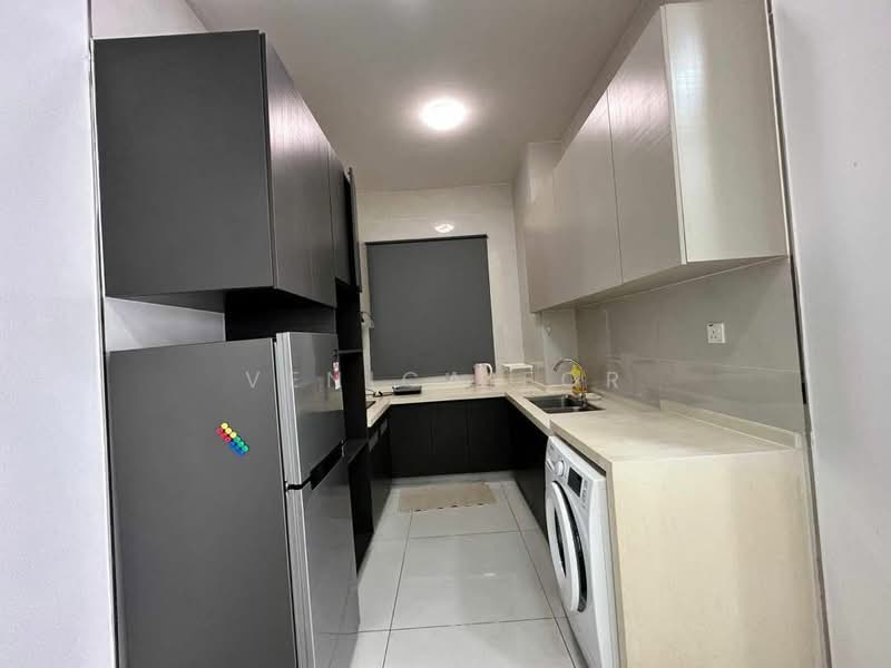 Condominium for Rent at Royal Strand @ Country Garden Danga Bay - Venica For - Kitchen - PropertyGuru.com.my