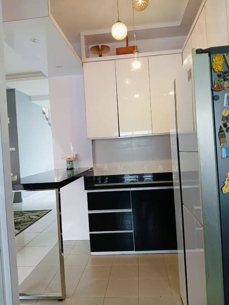 Rumah Teres 2 Tingkat untuk Dijual di Perling (Johor) - Jordan Kau - Kitchen - PropertyGuru.com.my
