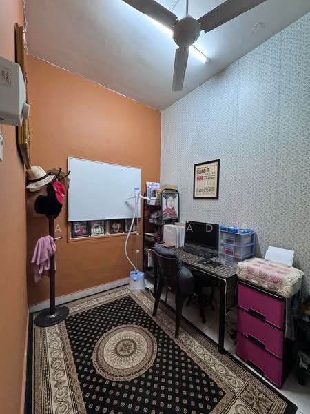 2-storey Terraced House for Sale in Taman Impian Putra (Bangi) - Abdul Qadir - PropertyGuru.com.my