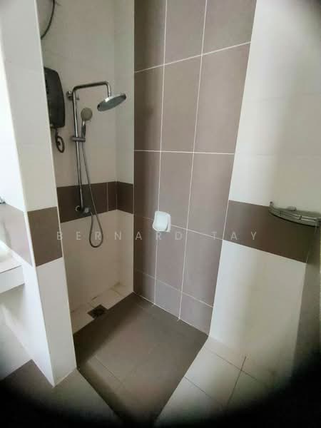 3-storey Terraced House for Sale in Shah Alam (Selangor) - Bernard Tay - Bathroom - PropertyGuru.com.my