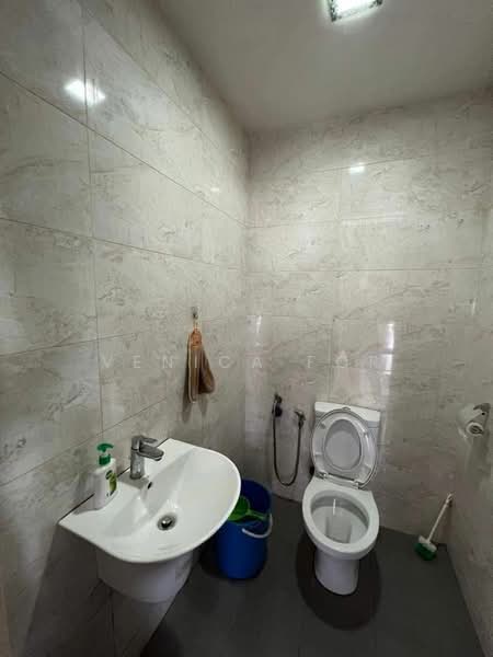 Rumah Kluster untuk Dijual di Taman Ekoflora (Johor Bahru) - Venica For - Bathroom - PropertyGuru.com.my