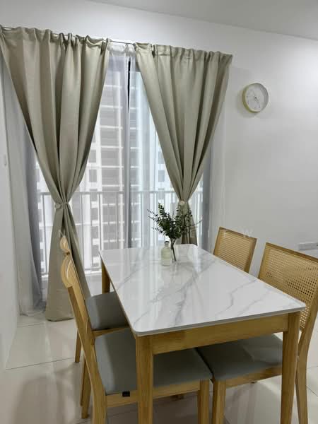 Service Residence for Rent at Vivo Executive Apartment - Nicole Liew - Dining Room - PropertyGuru.com.my
