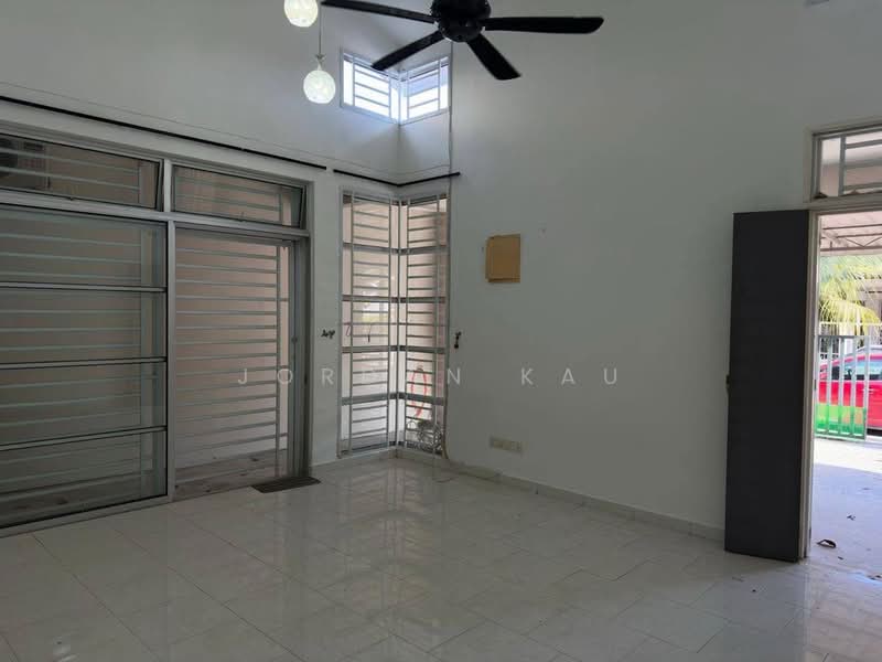 1-storey Terraced House for Sale in Setia Eco Gardens (Gelang Patah) - Jordan Kau - Living Room - PropertyGuru.com.my
