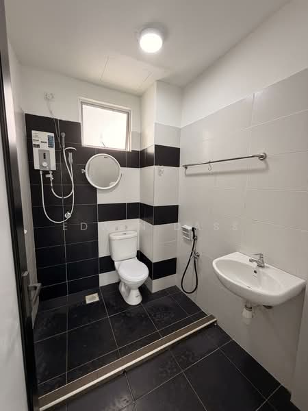 Apartment for Sale at The Twin Residences - Edwin Dass - Bathroom - PropertyGuru.com.my