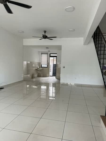 2-storey Terraced House for Sale in Shah Alam (Selangor) - Zahiruddin Rahman - Interior - PropertyGuru.com.my
