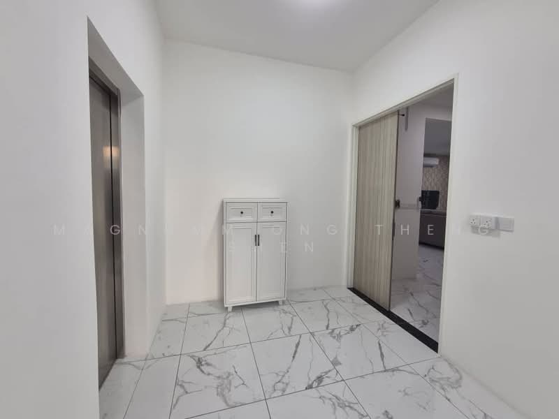 Kondominium untuk Disewa di QuayWest Residence - Magnumm Ong Theng Shen - Entrance - PropertyGuru.com.my