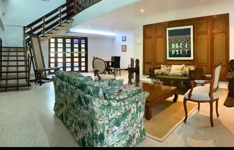 Rumah Banglo untuk Dijual di Taman Seputeh (Seputeh) - Maria Bernadette Tan - Living Room - PropertyGuru.com.my