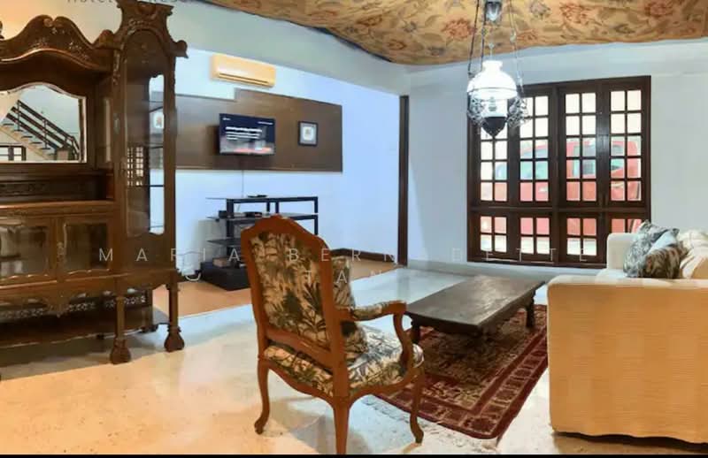 Rumah Banglo untuk Dijual di Taman Seputeh (Seputeh) - Maria Bernadette Tan - Living Room - PropertyGuru.com.my