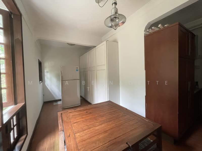 Rumah Banglo untuk Dijual di Taman Seputeh (Seputeh) - Maria Bernadette Tan - Kitchen - PropertyGuru.com.my