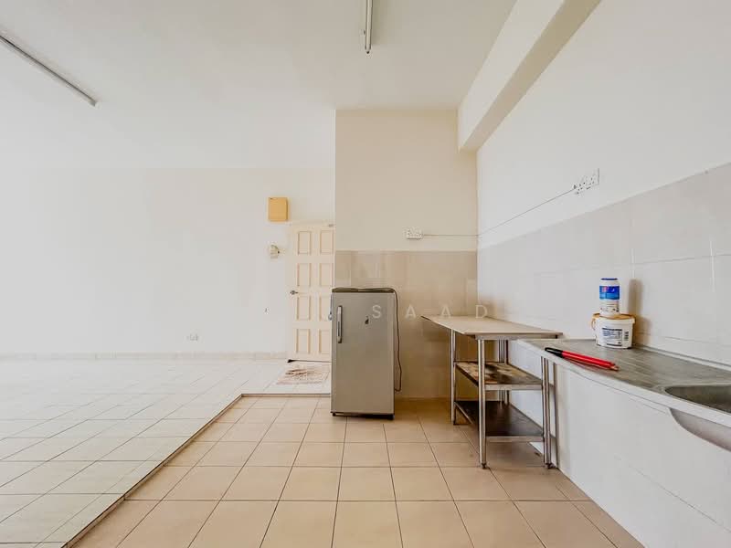 Kondominium untuk Dijual di Kondominium Kristal - Alif Saad - Kitchen - PropertyGuru.com.my