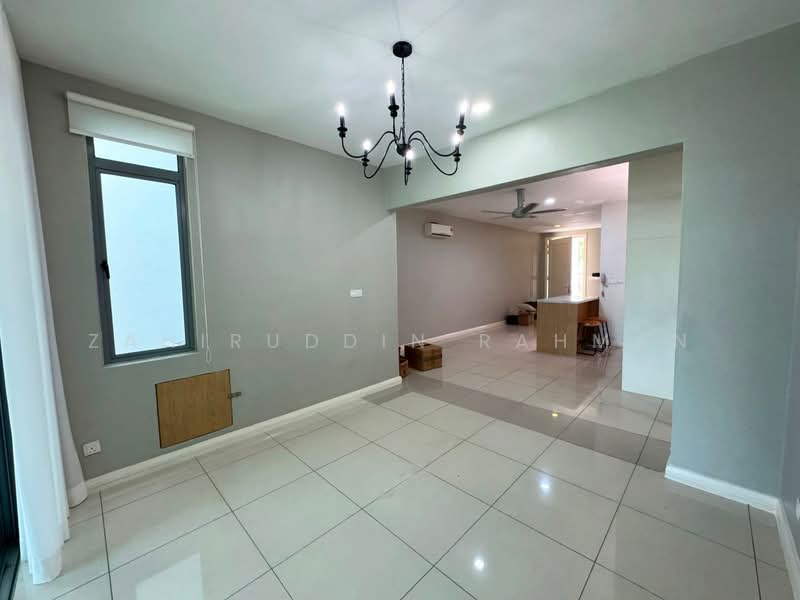 Rumah Teres 2 Tingkat untuk Dijual di Cyberjaya (Selangor) - Zahiruddin Rahman - Living Room - PropertyGuru.com.my