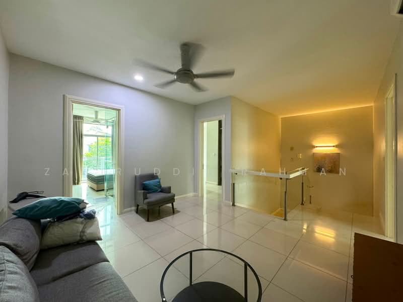 Rumah Teres 2 Tingkat untuk Dijual di Cyberjaya (Selangor) - Zahiruddin Rahman - Living Room - PropertyGuru.com.my