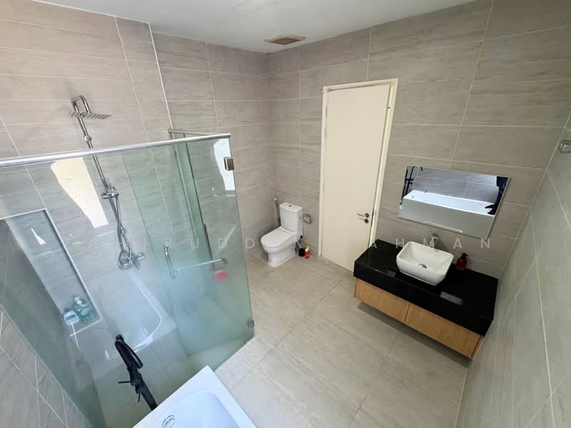 Rumah Teres 2 Tingkat untuk Dijual di Cyberjaya (Selangor) - Zahiruddin Rahman - Bathroom - PropertyGuru.com.my