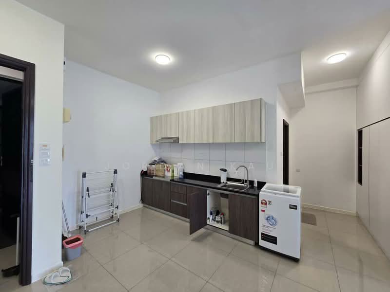 Servis Apartment untuk Dijual di Molek Regency - Jordan Kau - Kitchen - PropertyGuru.com.my
