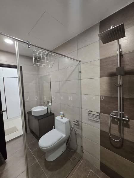 Servis Apartment untuk Dijual di Molek Regency - Jordan Kau - Bathroom - PropertyGuru.com.my
