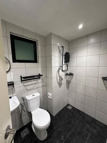 Servis Apartment untuk Disewa di Edusphere - Nazrin Affendy - Bathroom - PropertyGuru.com.my
