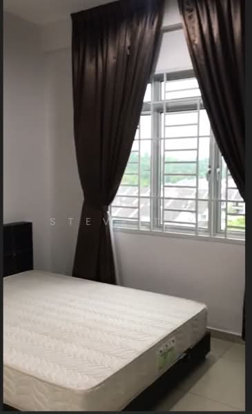 Condominium for Sale at Fairway Suites - Steve Tey - Bedroom - PropertyGuru.com.my