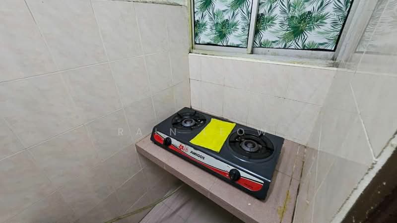 Pangsapuri untuk Disewa di Vista Pinggiran Apartment - Rain Leow - Kitchen - PropertyGuru.com.my