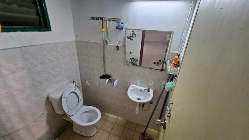 Pangsapuri untuk Disewa di Vista Pinggiran Apartment - Rain Leow - Bathroom - PropertyGuru.com.my
