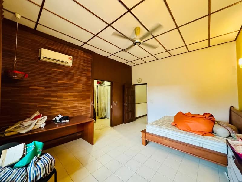 Terraced House for Sale in Bukit Jelutong (Shah Alam) - Azmi . - PropertyGuru.com.my