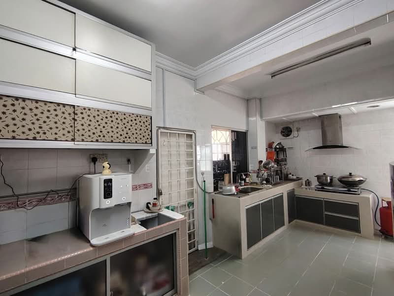 2-storey Terraced House for Sale in Puchong (Selangor) - Leon Lee - Kitchen - PropertyGuru.com.my