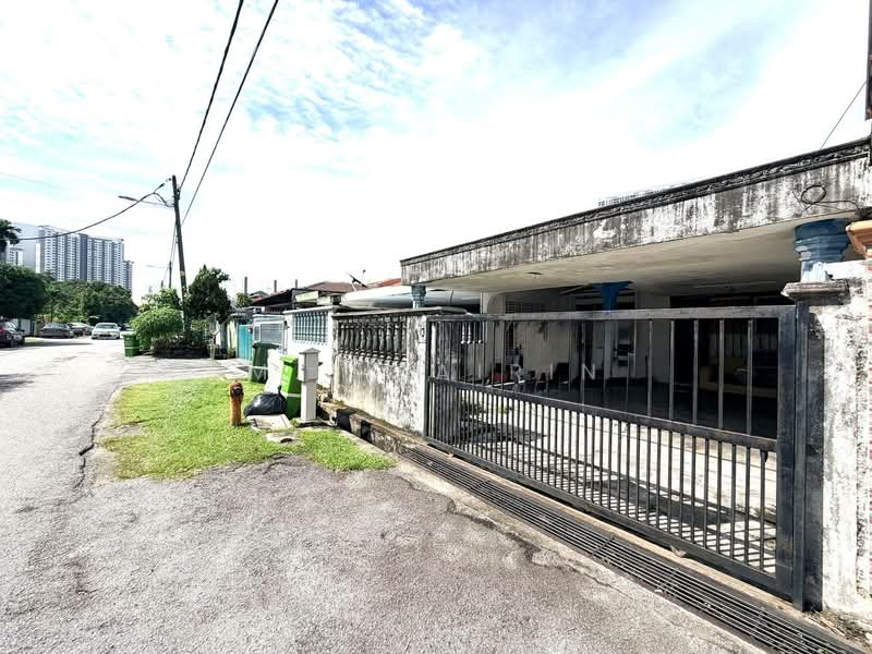 1-storey Terraced House for Sale in Taman Sri Segambut (Segambut) - M.J Zairin - Exterior - PropertyGuru.com.my