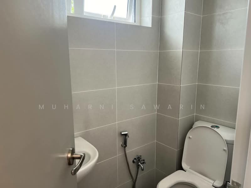 Rumah Berkembar untuk Dijual di Taman Melawati (Ulu Kelang) - muharni sawarin - Bathroom - PropertyGuru.com.my