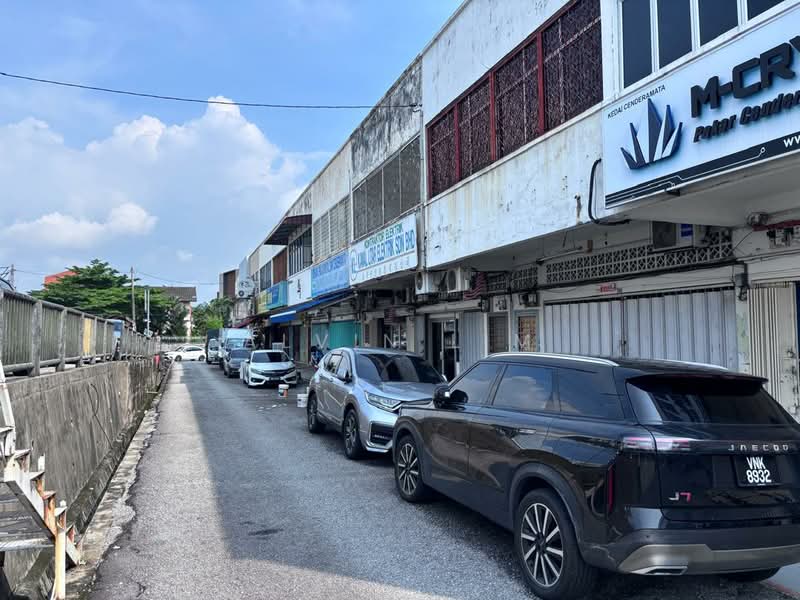 Shop for Rent in Taman Overseas Union (Taman Oug) (Jalan Klang Lama (Old Klang Road)) - ALVIN LIM - Exterior - PropertyGuru.com.my