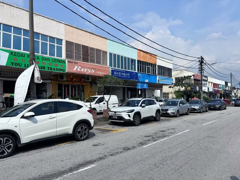 Shop for Rent in Taman Overseas Union (Taman Oug) (Jalan Klang Lama (Old Klang Road)) - ALVIN LIM - Exterior - PropertyGuru.com.my