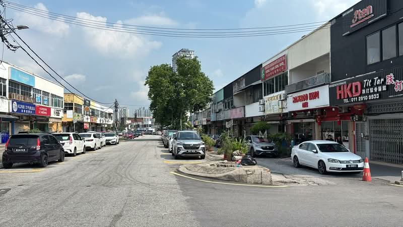 Shop for Rent in Taman Overseas Union (Taman Oug) (Jalan Klang Lama (Old Klang Road)) - ALVIN LIM - Exterior - PropertyGuru.com.my