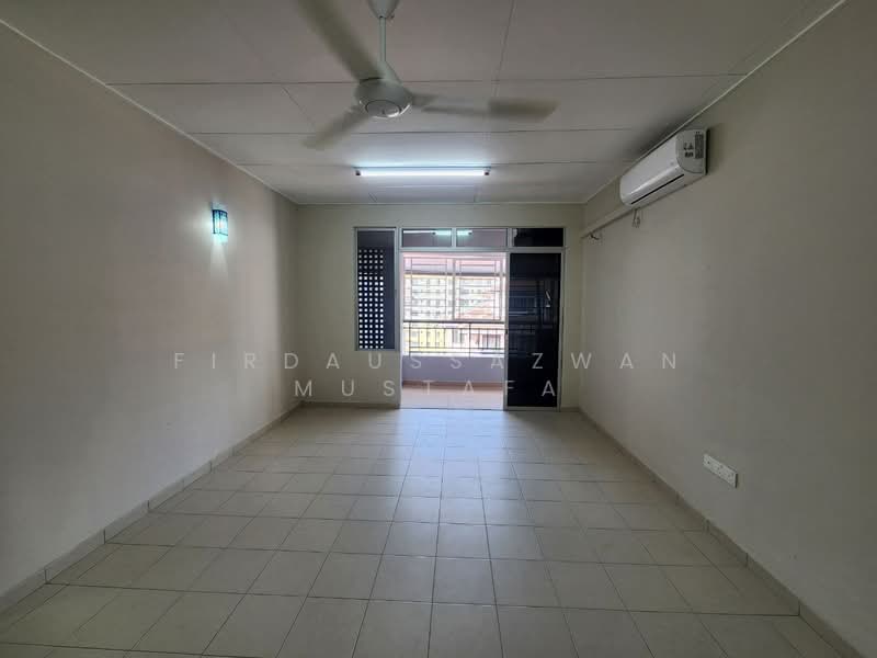 Condominium for Sale at Gardenville Townvilla - Firdaussazwan Mustafa - Living Room - PropertyGuru.com.my