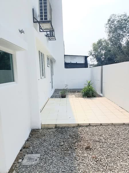 Semi-Detached House for Sale in Cyberjaya (Selangor) - Mohd Khairul Amadi Mohd Yusoff - Exterior - PropertyGuru.com.my