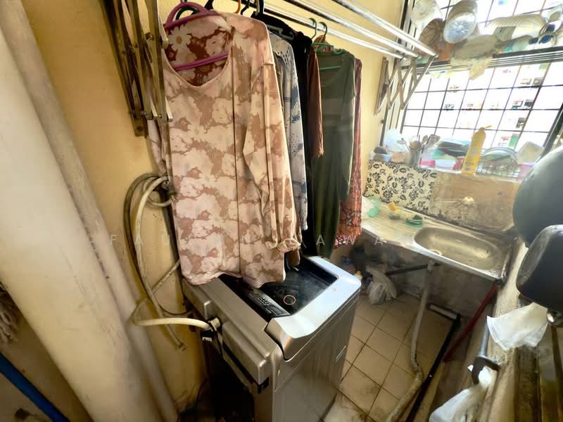 Rumah Flat untuk Dijual di PPR Pantai Ria - Fauran Nawawi - PropertyGuru.com.my