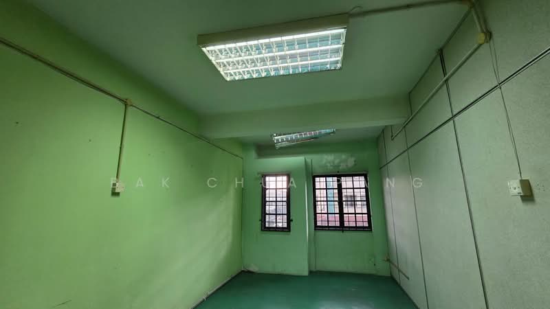 Shop / Office for Sale in Seremban (Negeri Sembilan) - Bak Chua Pang - Interior - PropertyGuru.com.my