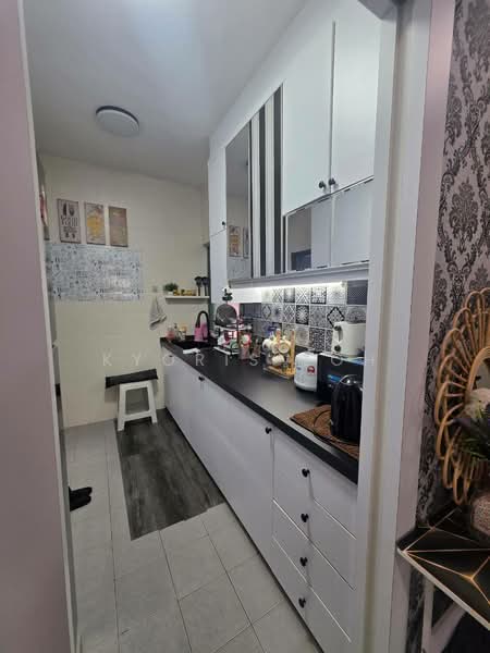 Service Residence for Rent at SuriaMas Suites - Kyoris Loh - Kitchen - PropertyGuru.com.my