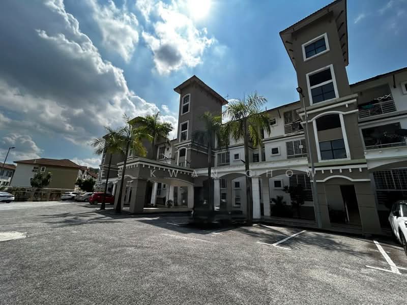 Rumah Bandar untuk Dijual di Petaling Jaya (Selangor) - Mee Kwan Chow - Exterior - PropertyGuru.com.my