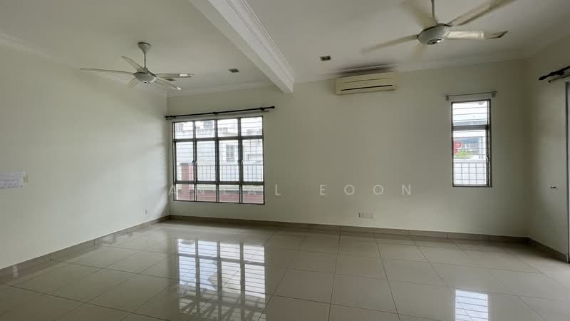 2-storey Terraced House for Rent in Kemuning Utama (Shah Alam) - Daneal Eoon - Living Room - PropertyGuru.com.my
