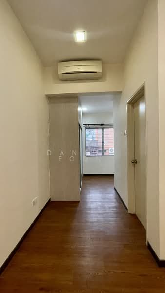 2-storey Terraced House for Rent in Kemuning Utama (Shah Alam) - Daneal Eoon - Corridor - PropertyGuru.com.my