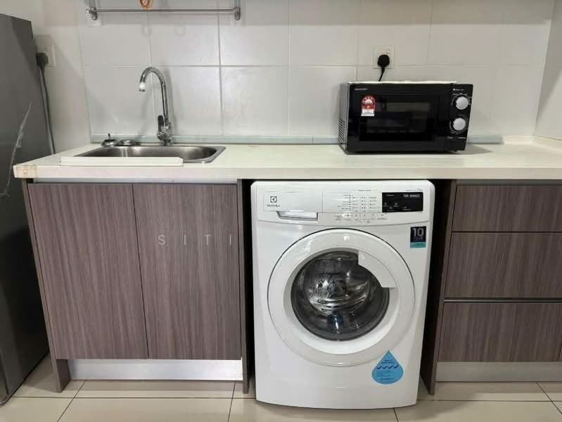 Servis Apartment untuk Disewa di D'Pulze Cyberjaya - Siti Salwa - Kitchen - PropertyGuru.com.my