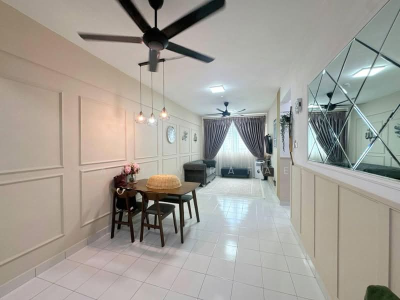 Apartment for Sale at Pangsapuri Selangorku Tiara South (RSKU) - Farhan Rafael - Living Room - PropertyGuru.com.my