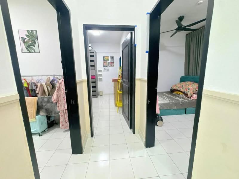 Apartment for Sale at Pangsapuri Selangorku Tiara South (RSKU) - Farhan Rafael - Corridor - PropertyGuru.com.my