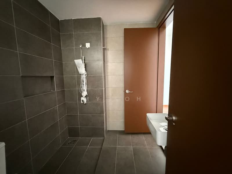 Rumah Teres 2 Tingkat untuk Dijual di Setia Eco Templer (Rawang) - MY Loh - Bathroom - PropertyGuru.com.my