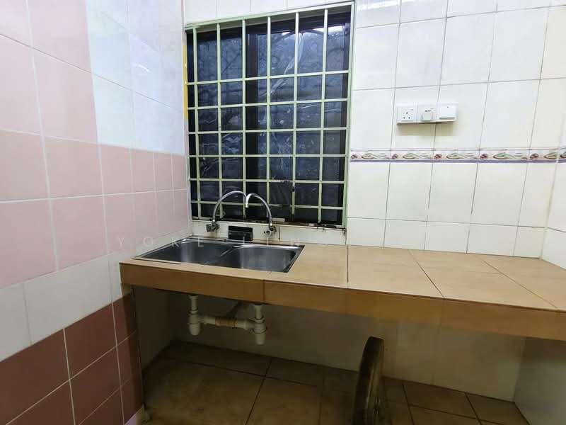 Rumah Teres 2 Tingkat untuk Dijual di BANDAR PUCHONG JAYA (Puchong) - Yoke Leng Sew - Kitchen - PropertyGuru.com.my