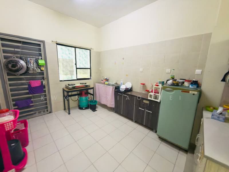 Semi-Detached House for Sale in Bandar Tasik Puteri (Rawang) - Kwong Xiao Wei - Kitchen - PropertyGuru.com.my